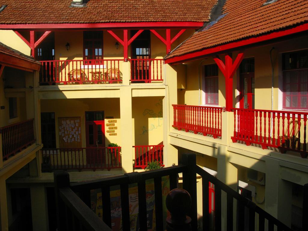 Wheat Youth Hostel Ціндао Екстер'єр фото